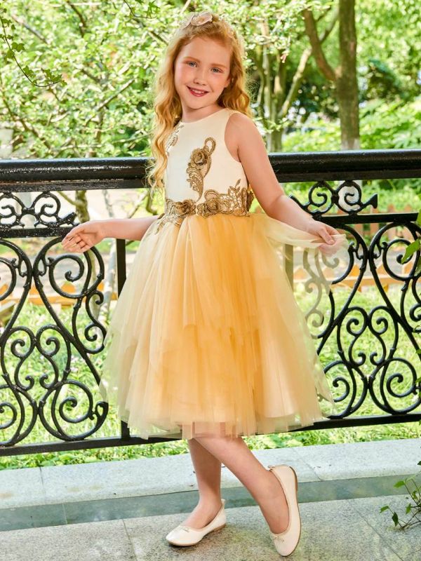 Cute Tulle Scoop Appliques Knee-Length UK Flower Girl Dress