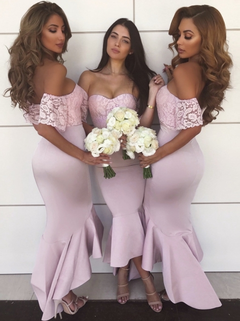 Off-The-Shoulder Sexy Trumpt Maid of Honor Dresses | High-Low Lace Bridesmaid Dresses UK