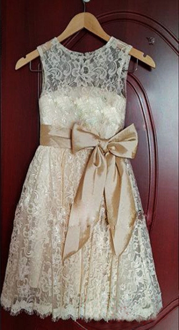 Cute Champagne Lace UK Flower Girl Dress with Bowknot New Trendy Modest UK Wedding Dress
