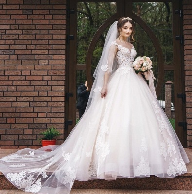 Elegant Lace V-Neck Appliques Sleeveless UK Wedding Dress