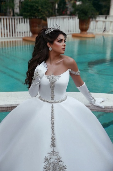 Puffy Off-the-Shoulder Sleeveless Appliques UK Wedding Dress_2