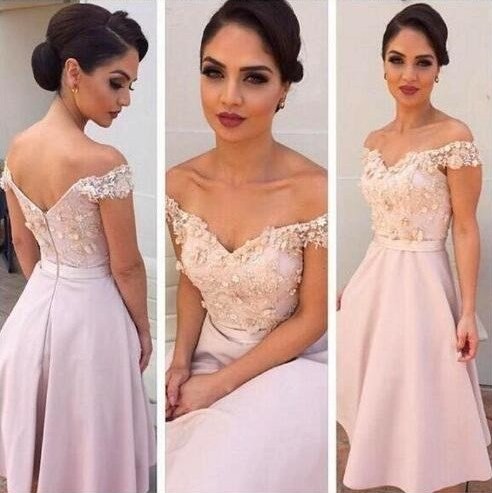 Off-the-Shoulder Short Lace Bridesmaids Dress | Glamorous Maid of Hornor Dresses Online_2